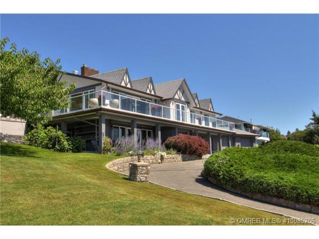 A Le Chateau Du Lac West Kelowna Exteriör bild