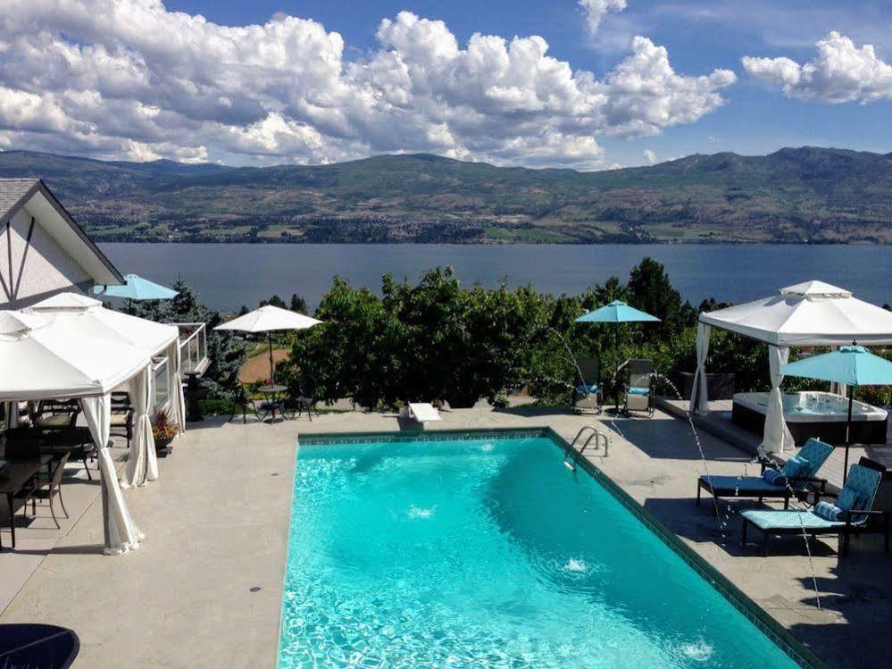 A Le Chateau Du Lac West Kelowna Exteriör bild